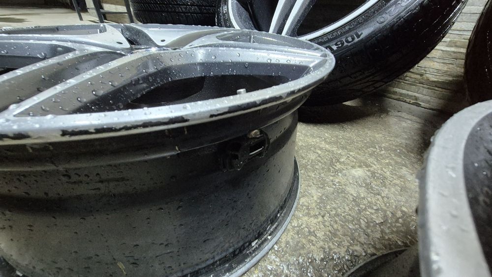 Продам диски от 221 AMG