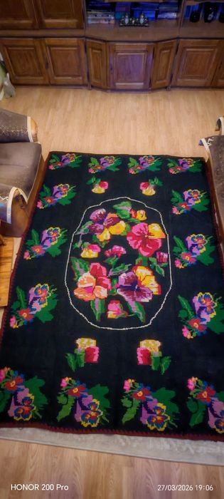 Covor din lână țesut manual