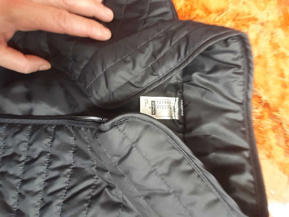 Vestă subțire Decathlon mărime 3