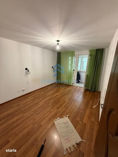 Apartament 2 Camere in Zona Lujerului complet Renovat cu centrala Prop