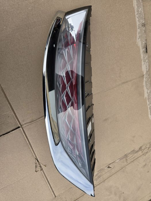 Ляв стоп за Citroen DS7 Crossback / Ситроен дс7