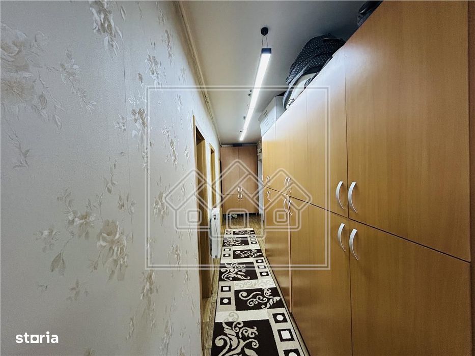 Apartament decomandat, cu 2 camere si balcon - Selimbar