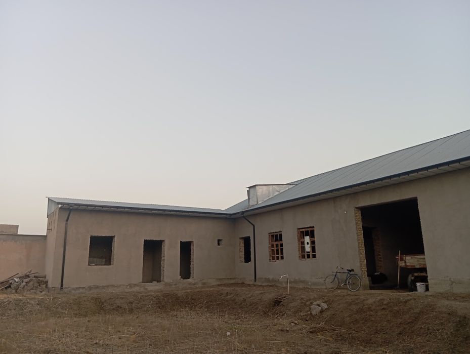 Курилиши тугалланмаган ховли сотилади