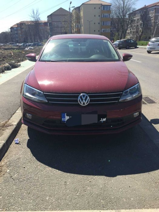 VOLKSWAGEN Jetta