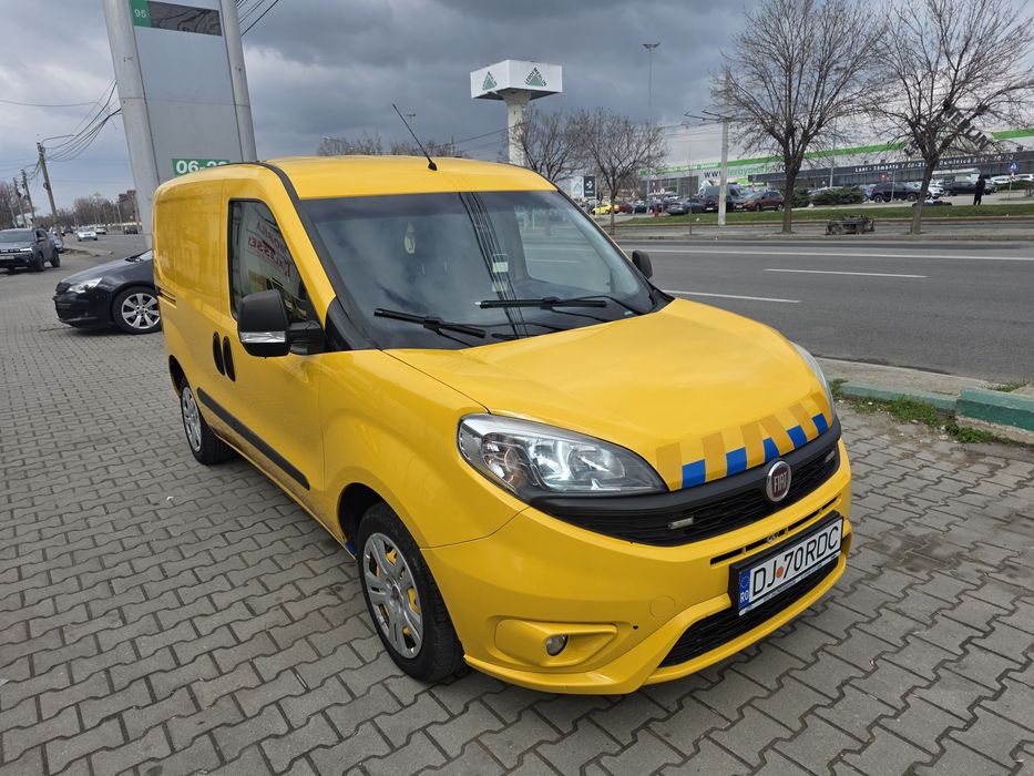 Vând fiat doblo motor 1.3 2018