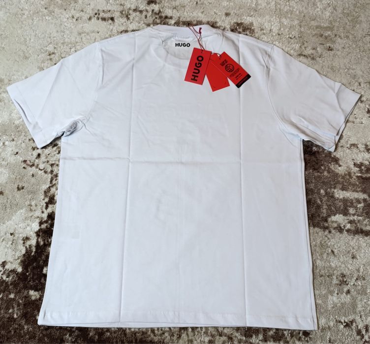 Vand tricou nou de barbati Hugo