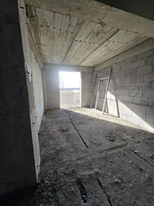 Срочно сотилади 2 хонали квартира!
Новостройка, Алгоритм-31 да жойлашг