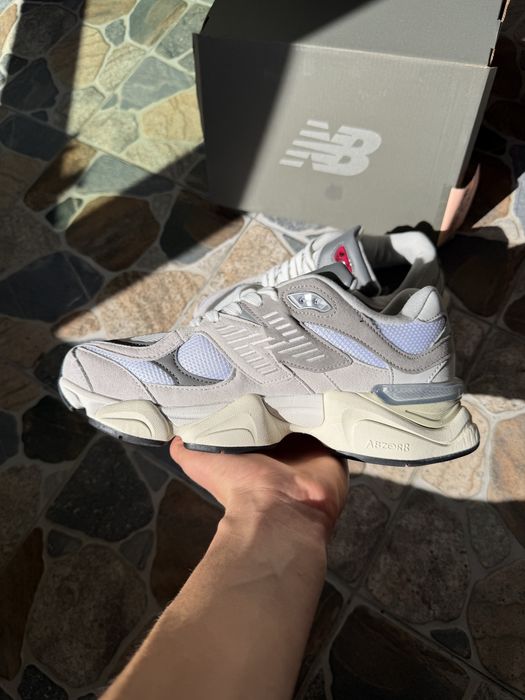 New Balance 9060