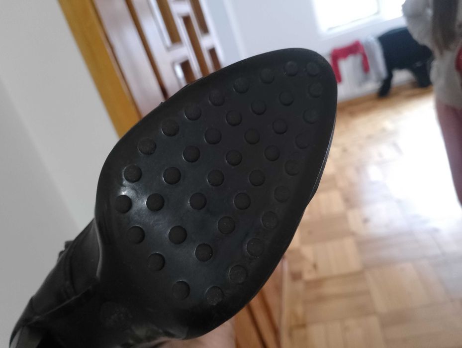 TOD'S кожени ботуши