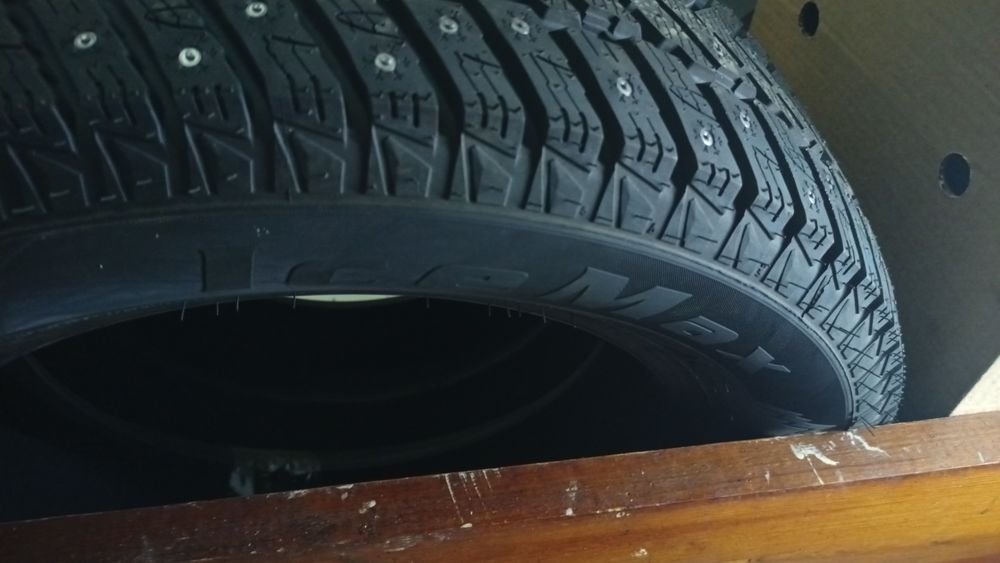Зимняя резина. С шипами