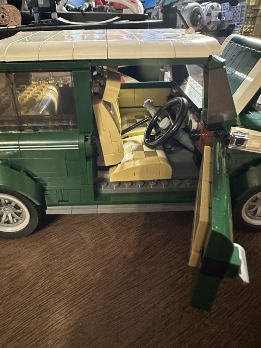 Продавам модел на Mini Cooper