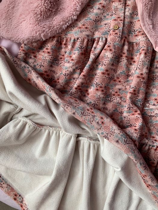 Детски  рокли и къси панталони 128