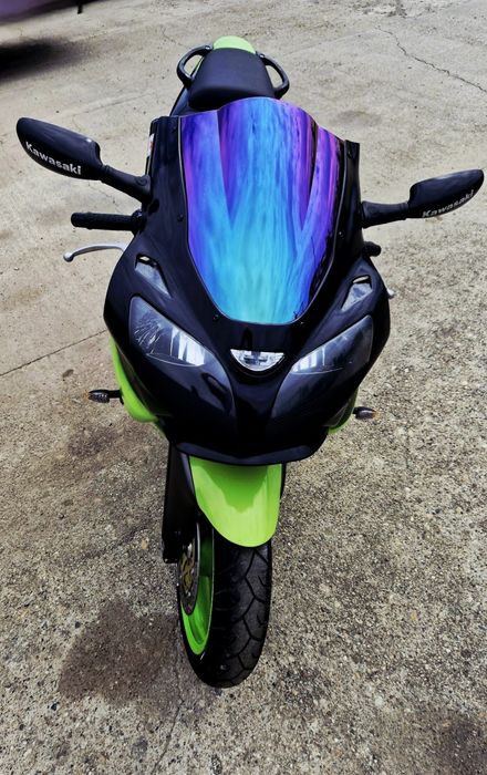 Kawasaki ninja zx6r (2000)-35000 km - ITP valabil (vanzare rapidă