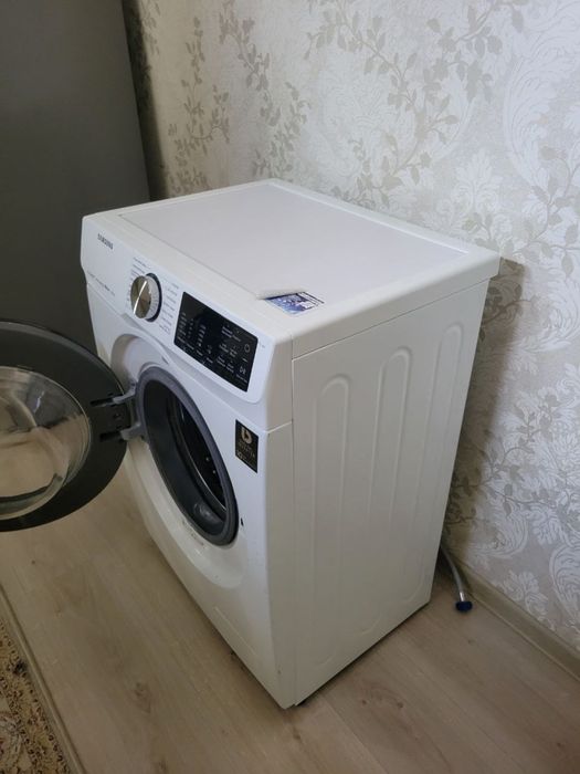 Продам стиральную машину