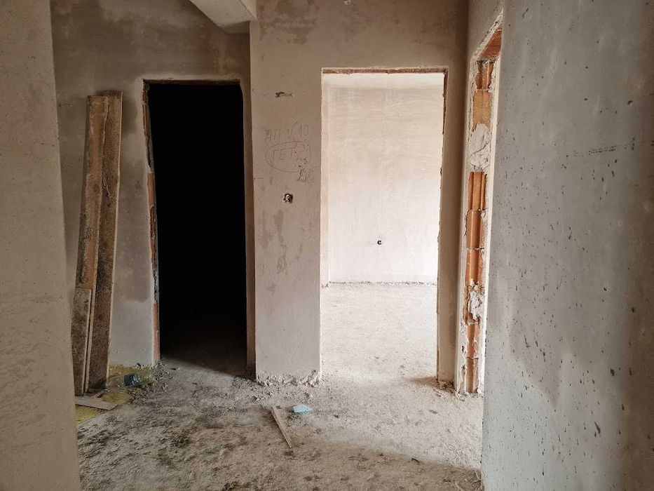 Продава се Тристаен апартамент в Варна, Погреби - 97 кв.м за 1918 €/кв.м - Снимка #6