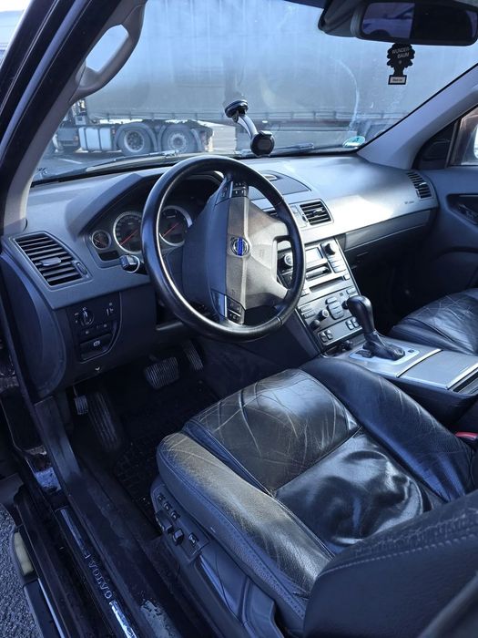 Volvo XC 90 Primul proprietar in țară. Revizii efectuate întotdeauna la timp.