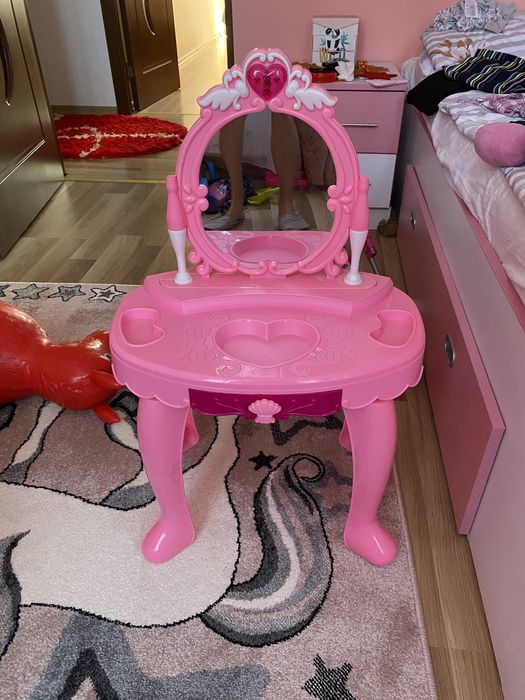 Oglinda  machiaj fetite