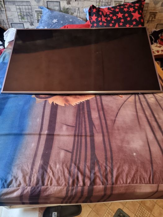 Vând smart Samsung pentru piese defect display