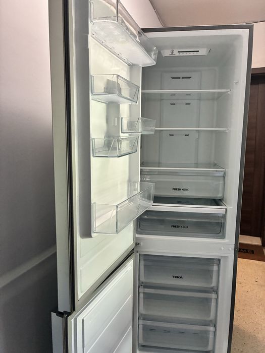 Продавам много запазен хладилник TEKA