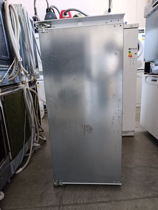 Хладилник за вграждане BOSCH