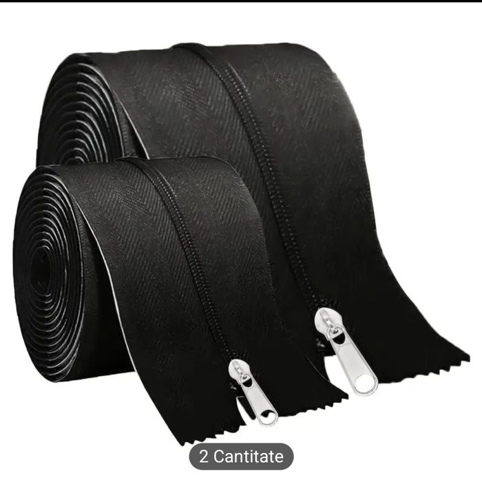 Fermoar cu banda adeziva