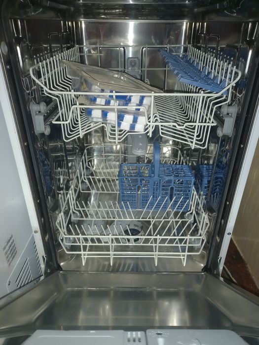 Продам посудомойку