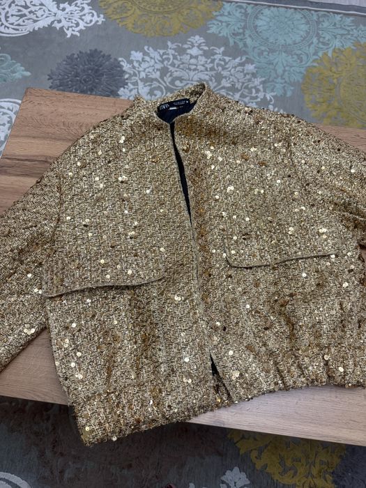 Продается вещи одежда