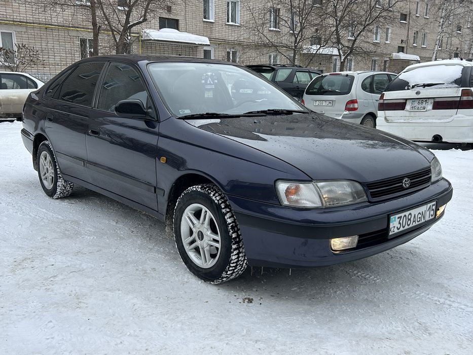 Продам тойота карина е