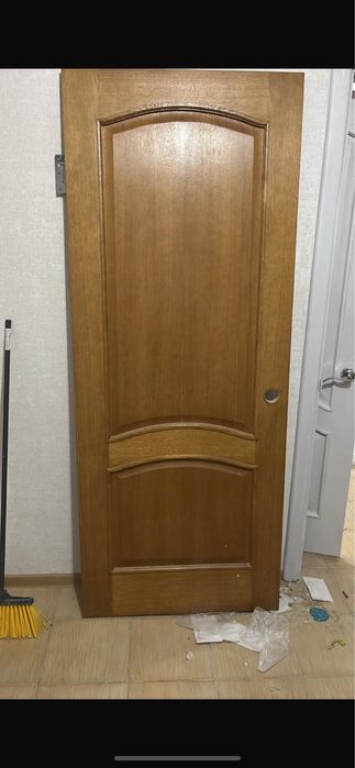 Отдам дверь без коробки