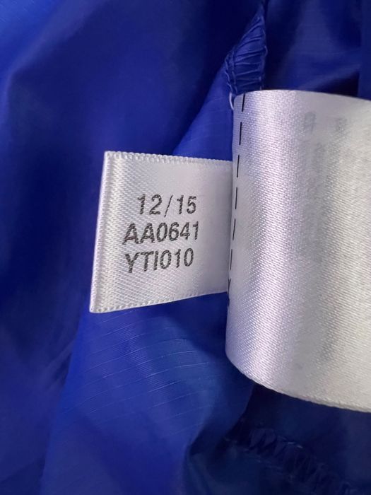 Оригинална мъжка ветровка Adidas, размер М