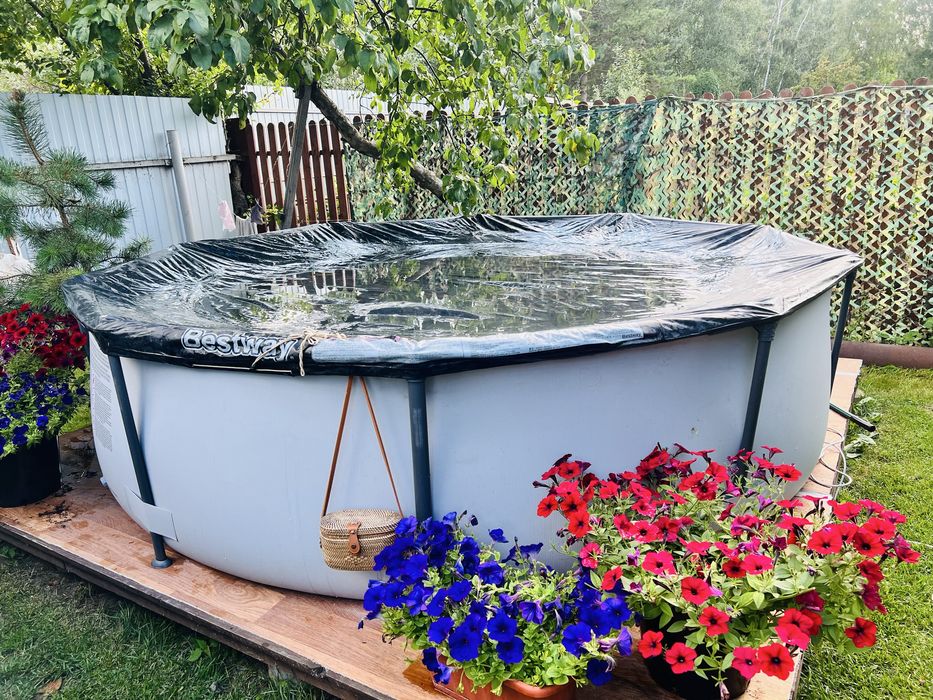 Продам каркасный бассейн