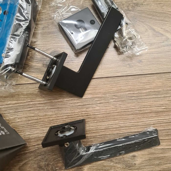 замки дверные магнитные с ручками