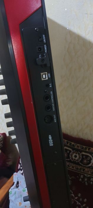 Midi клавиш зур ҳолатда