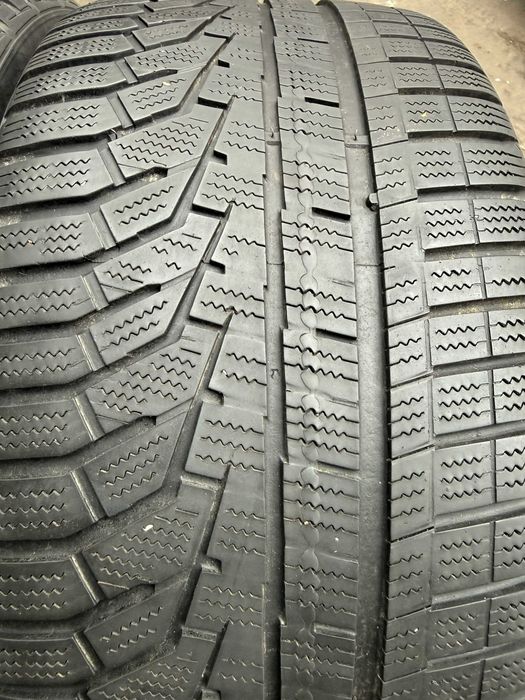 Anvelope iarna 255/35 r19 cu 225/40 r19 M+S - Hankook Winter I Cept Evo2