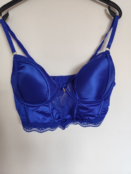 Censored sutien tip corset