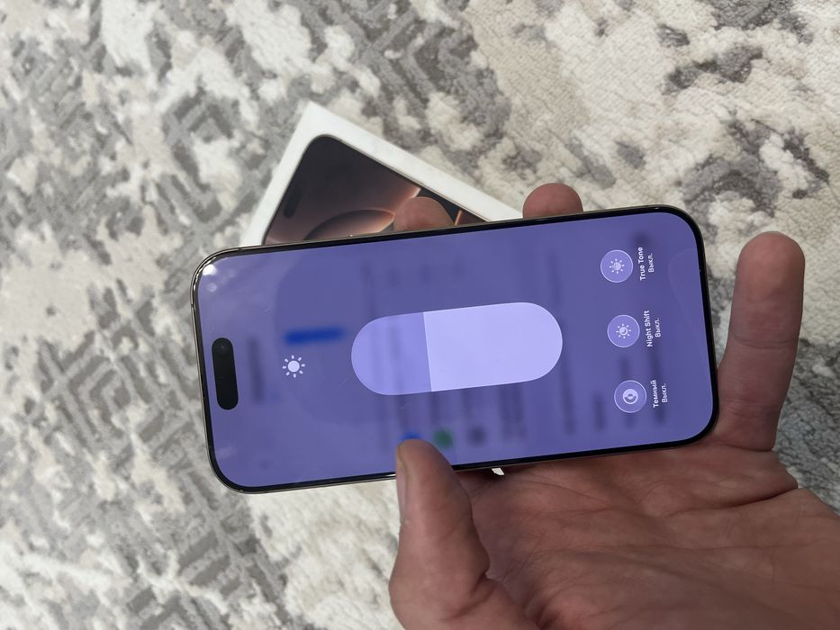 iPhone 16 Pro 256GB Desert Titanium