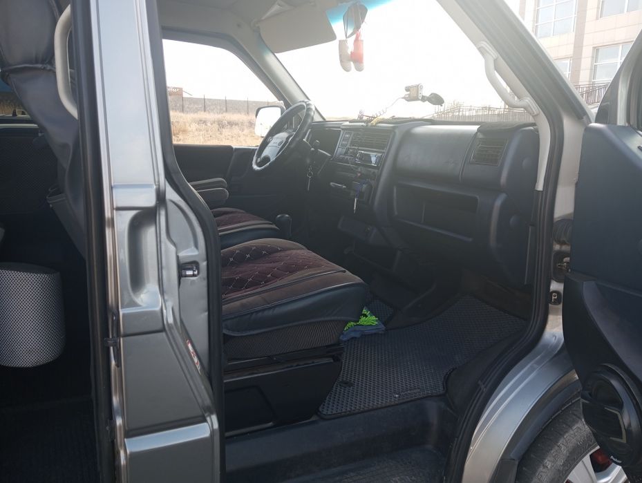 Volkswagen Caravelle