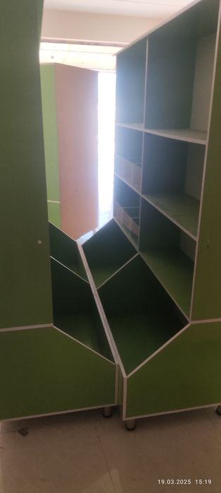 Stelaj dukon stroy matiriallar uchun sroshni sotiladi