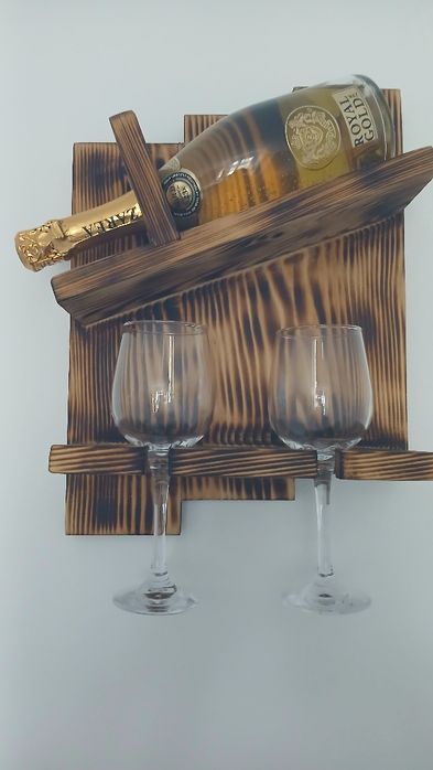 suport sticla de vin si pahare !