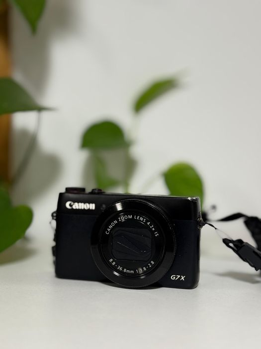 Camera digitala CANON G7X