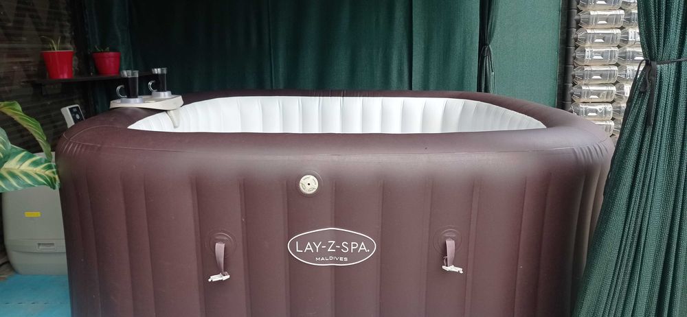 Jacuzzi gonflabil bestway Lay-z-SPA Maldives