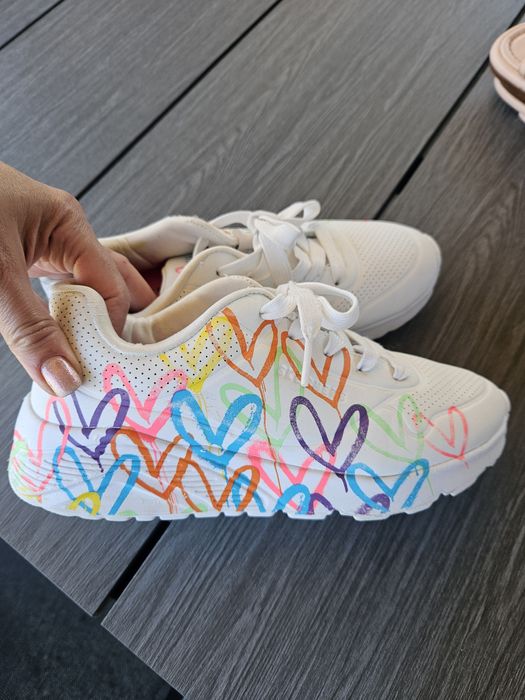 Маратонки,оригинални