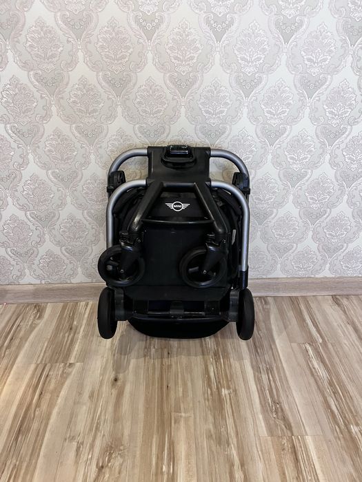 Коляска Easywalker Нидерланды