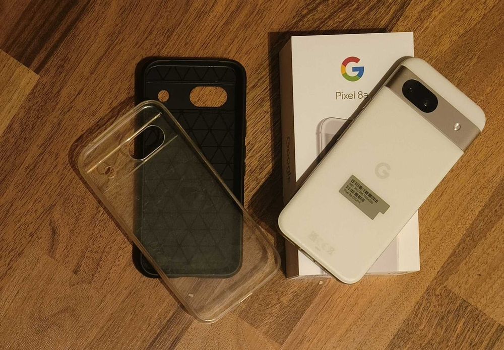 Telefon Google Pixel 8a ca nou, 8 gb RAM, memorie 128 GB, accesorii originale + 2 huse incluse