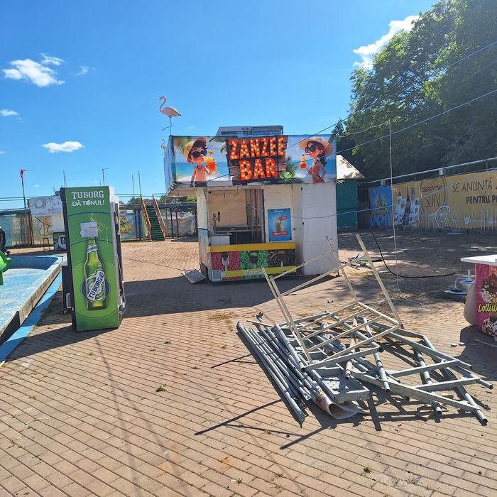 Închiriez bar pe timp de vară în incinta AQUA PARK EFORIE
