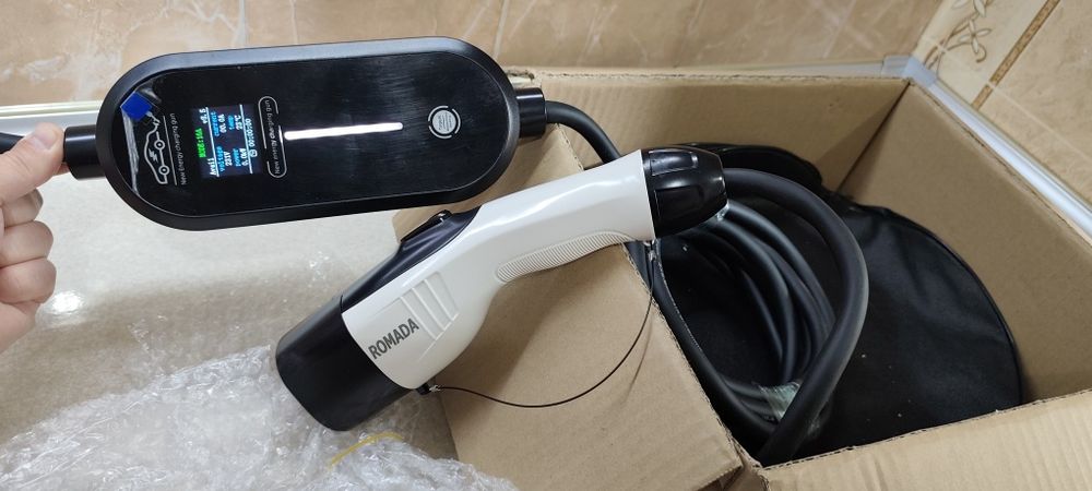 Зарядное устройство от Фирмы "ROMADA" Оригинал товар.

Производство Ки