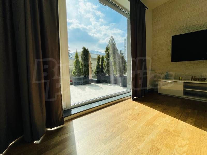 Дава се под наем Двустаен апартамент в Правец - 70 кв.м за 777.75 € - Снимка #18