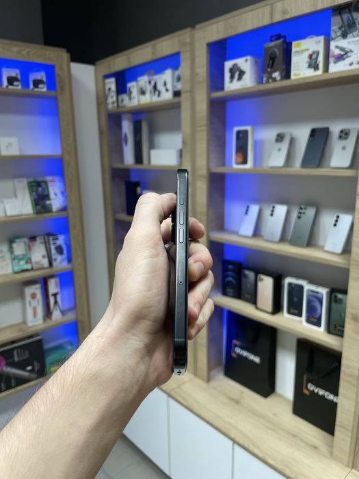 Apple iPhone 16 Pro Black Titanium, 128 Gb, Ca Nou