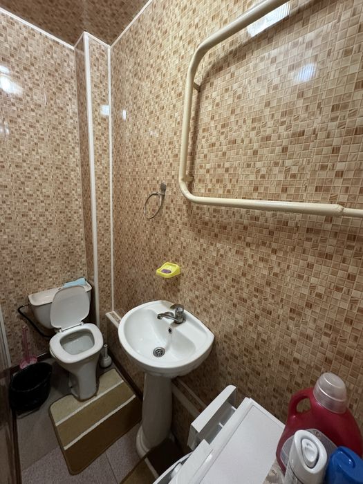 Yakkasaroy Bobur kochasida kv sotiladi 85000$