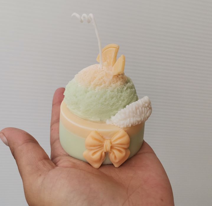 Подаръчни торбички и свещи